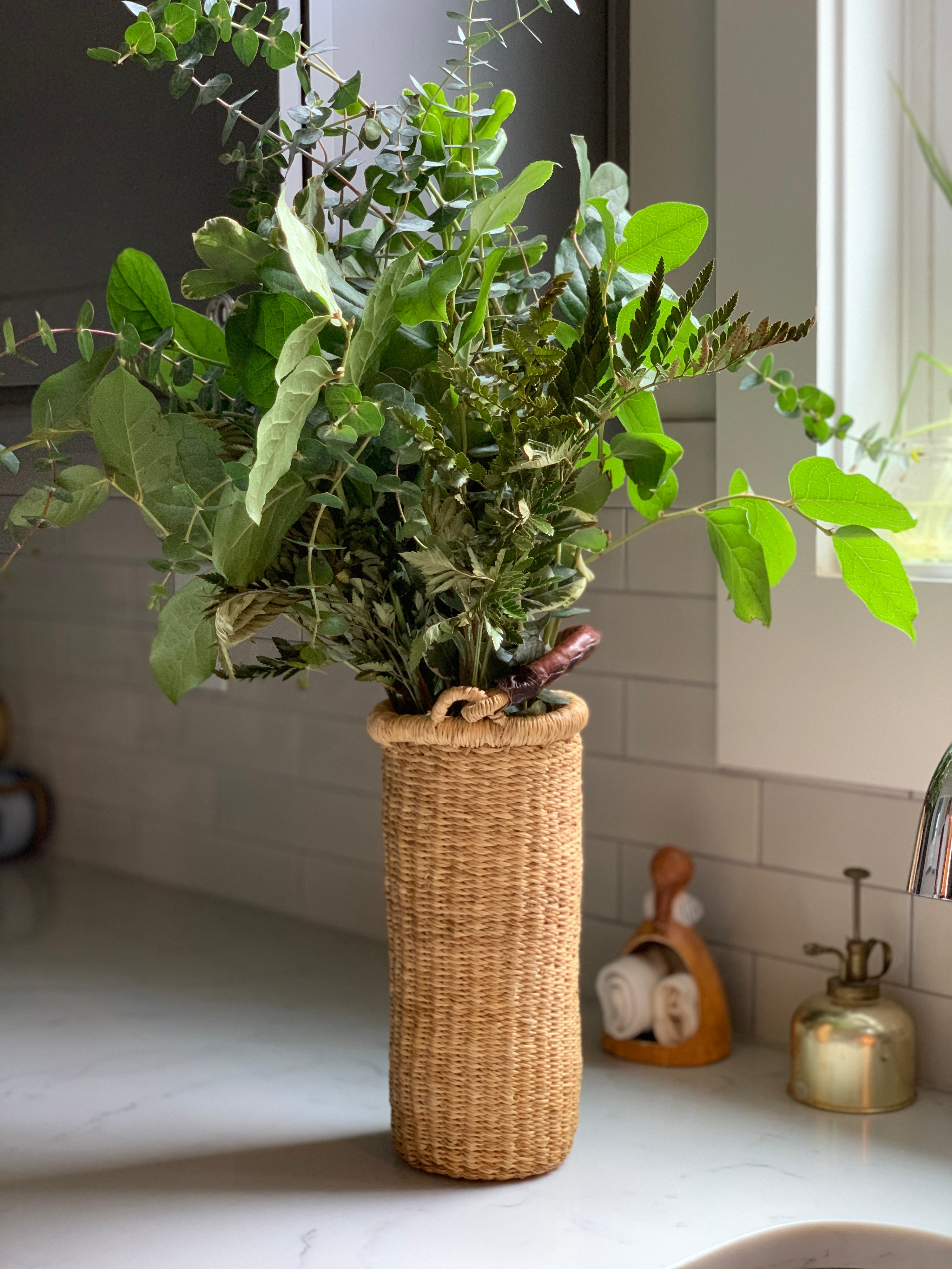 Sonder &amp; Holliday The Astoria Vase / Wineholder